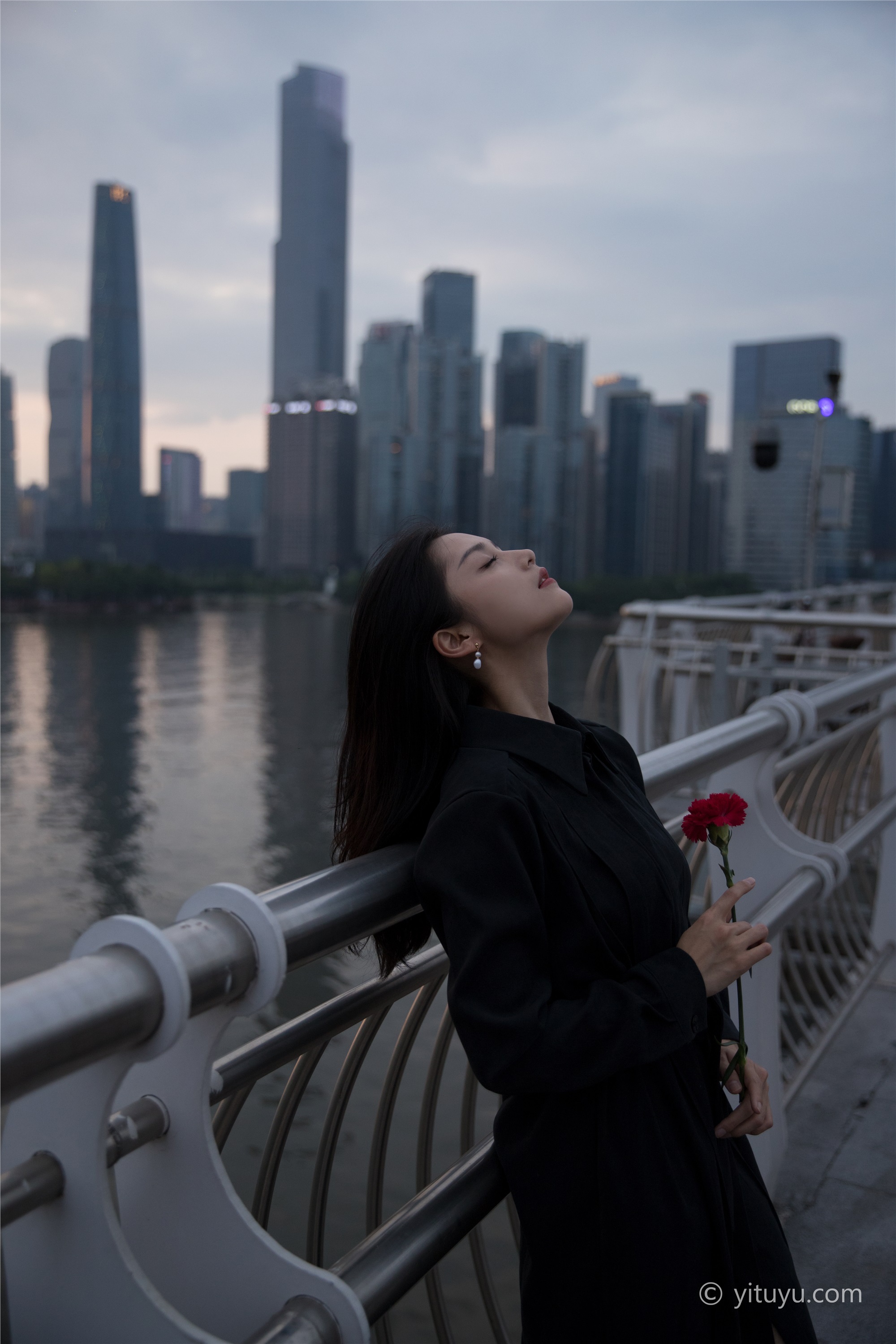 YITUYU艺图语  2021.06.16 晚风 雨文